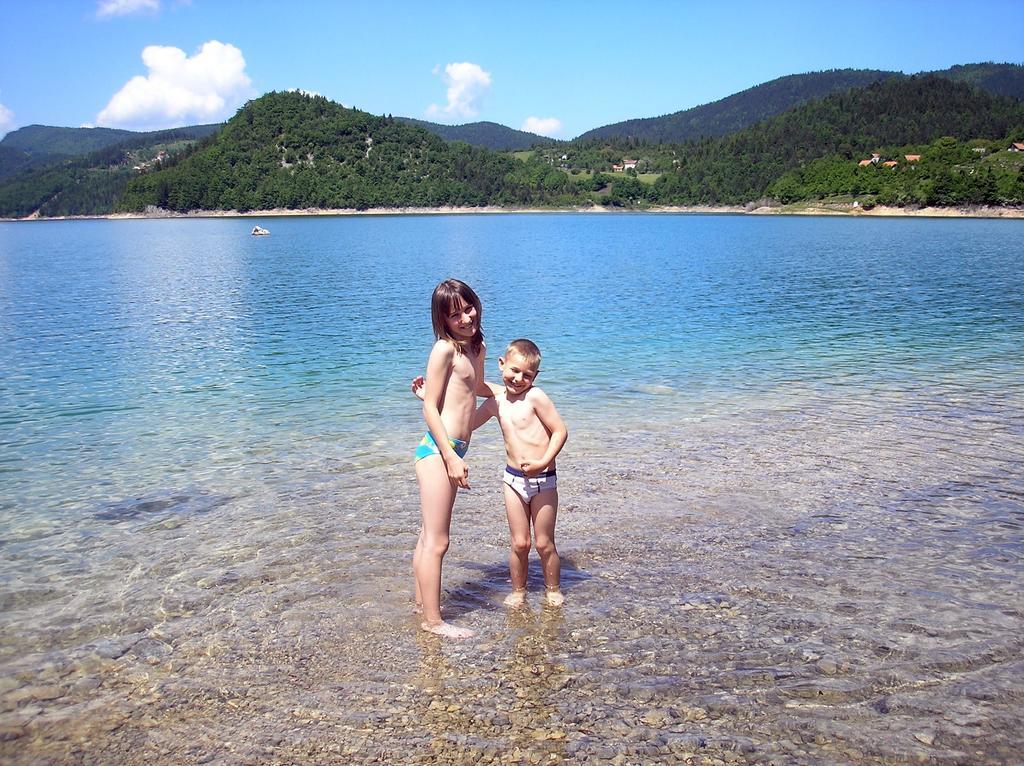 Konaci Zaovljanska Jezera Daire Zaovine Dış mekan fotoğraf